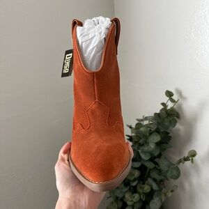 Dingo Women’s Rust Booties Size 9.5 Ankle Boots